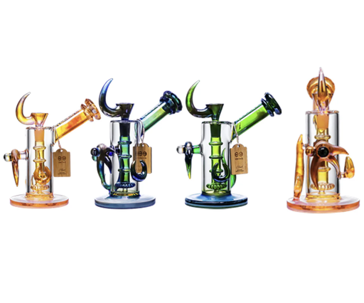Cheech - 8" Very Demure Water Pipe- CH-254
